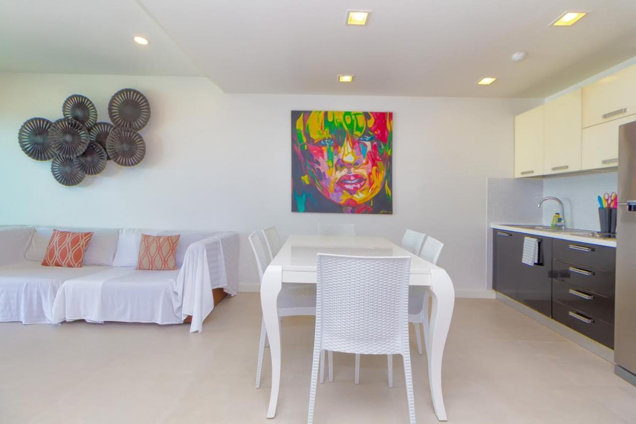 Premium Two-Bedroom Karon Butterfly Suite With Panoramic Sea Views" Bagian luar foto