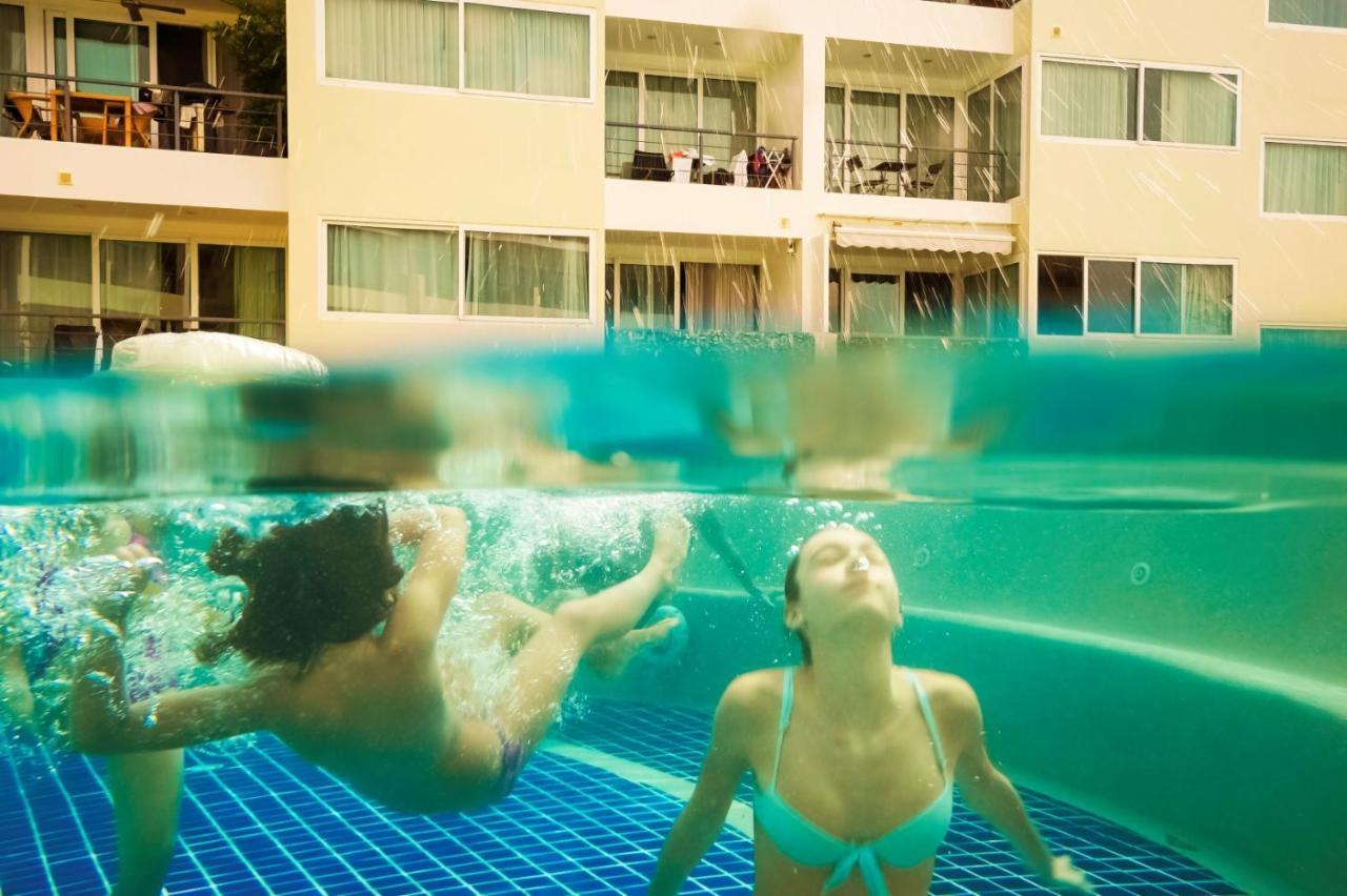 Premium Two-Bedroom Karon Butterfly Suite With Panoramic Sea Views" Bagian luar foto